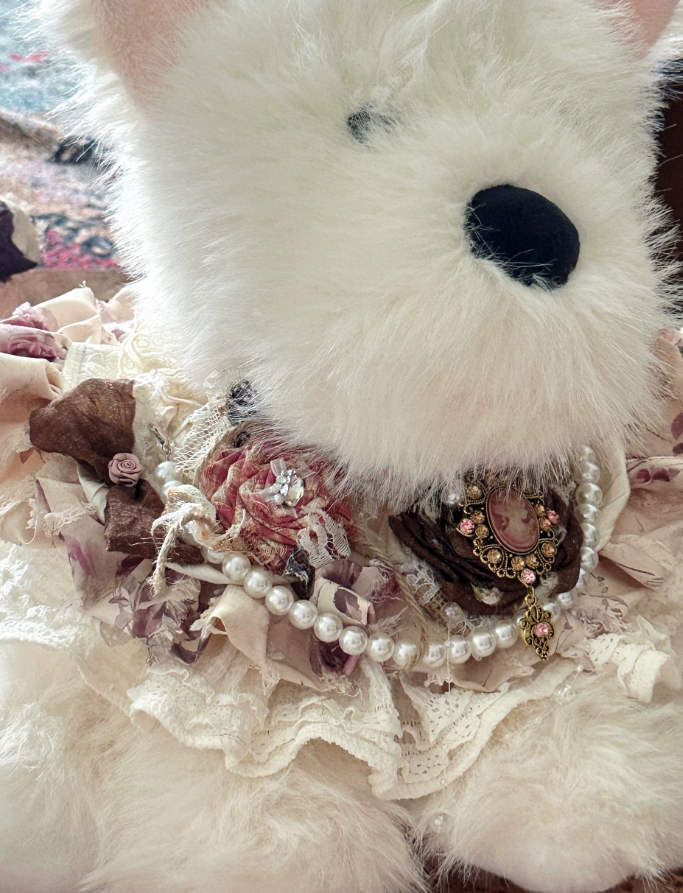 Vintage Rose Pearl Bib